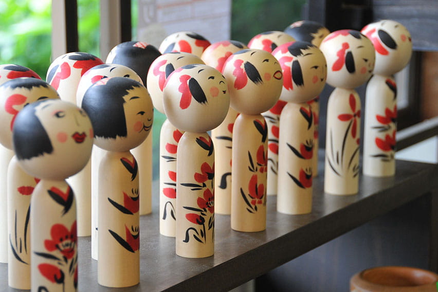 Kokeshi Doll Painting