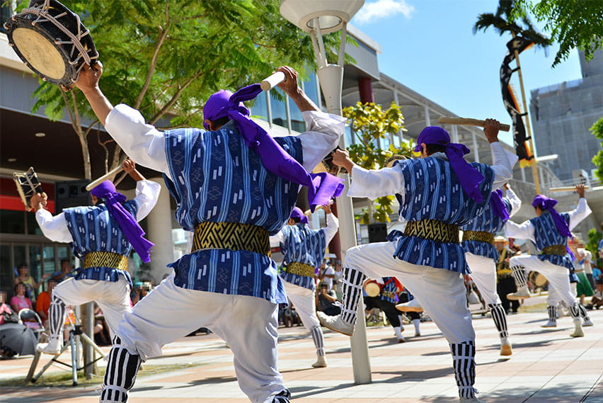 Okinawa: Eisa