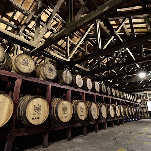 Whisky Tasting & Whisky Distillery Visit