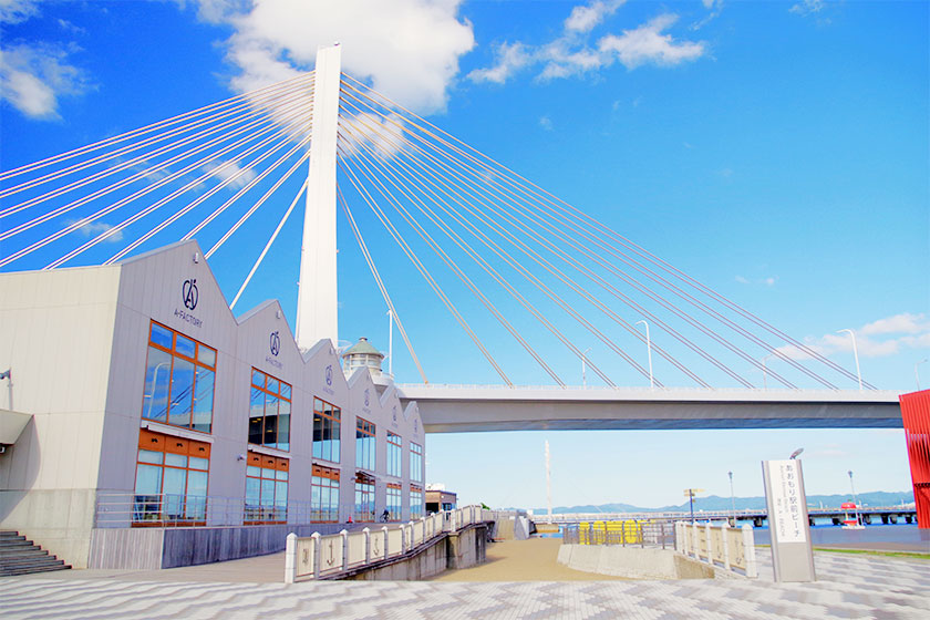 Nyuto Onsen →<br>
Kakunodate<br>
(1.5 h by private car)