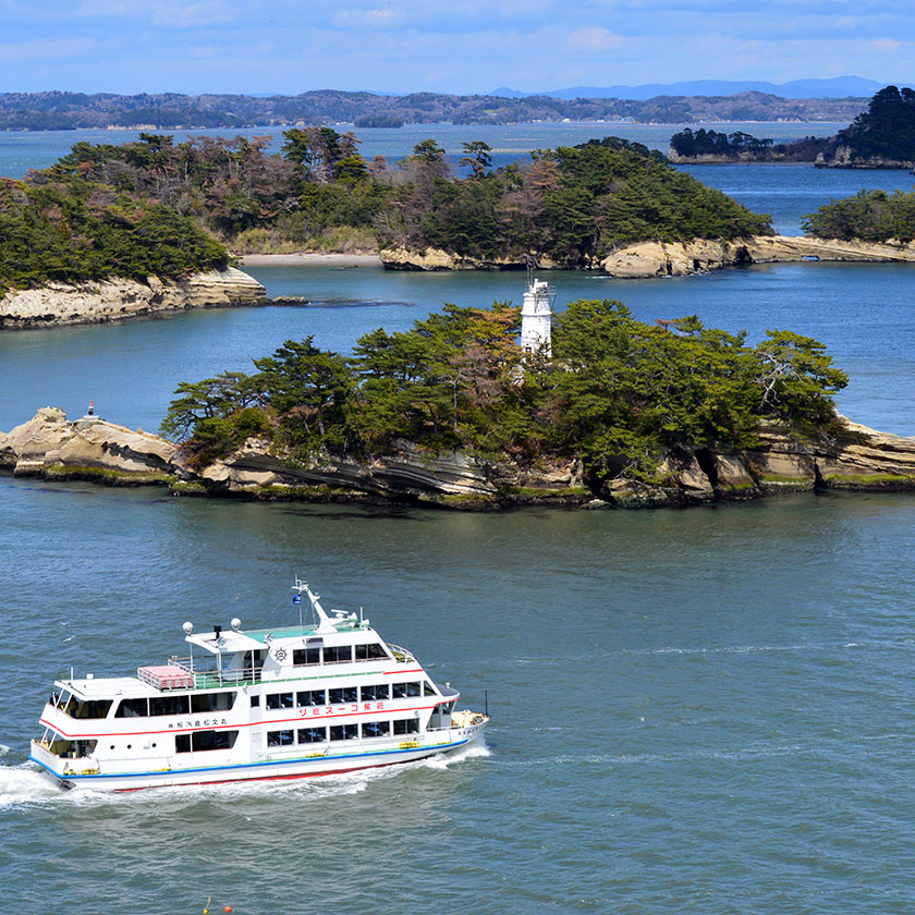 Naruko →<br>
Matsushima<br>
(1.5 h by private car) →<br>
Sendai (1h by private car)