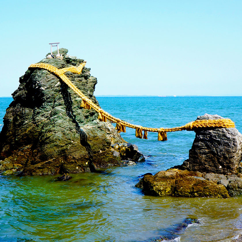 Shima →<br>
To Osaka: Shima →<br>
Osaka<br>
(approx. 4 hrs<br>
by Kintetsu Ltd. Exp.)<br>
To Kyoto: Shima →<br>
Kyoto<br>
(approx. 3.5–4 hrs<br>
by Kintetsu Ltd. Exp.,<br>direct train available).