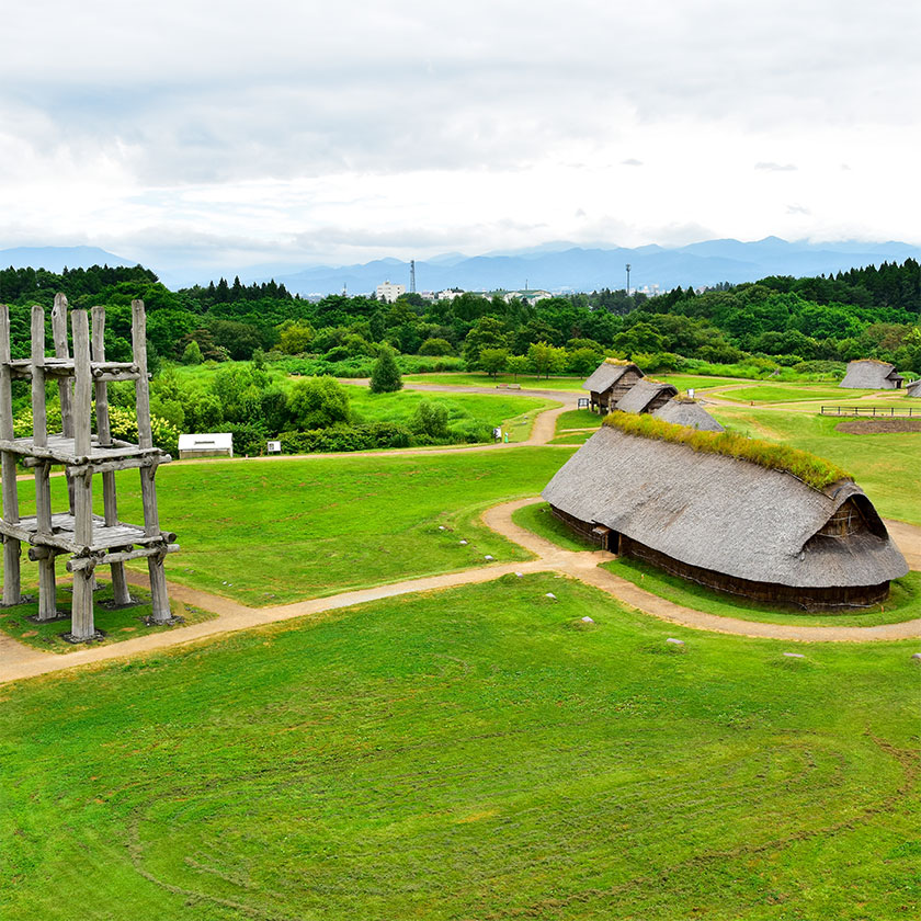 Aomori Airport →<br>
City (30 min by private car)